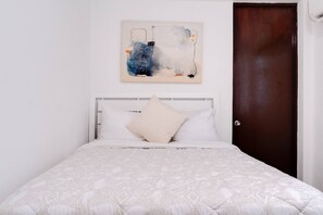 1 bedroom, in-room safe, iron/ironing board, free WiFi