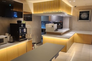 Colazione self-service inclusa, servita tutte le mattine
