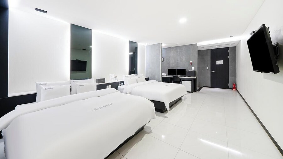 YEONGJU SPA TOURIST HOTEL