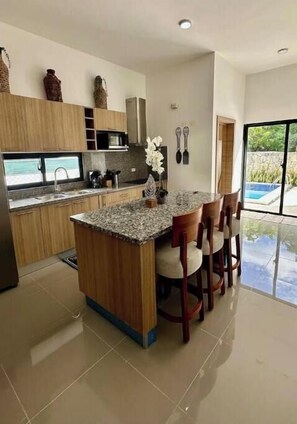 Private kitchen - A Stylish Villa + Pool• 3BR • Near Downtown (Punta Cana)
