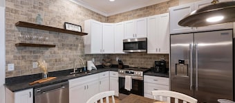 Carters Court Grand Escape