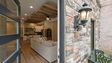 Kondominium, Beberapa Tempat Tidur, patio, pemandangan kebun (Carters Court Grand Escape) | Interior