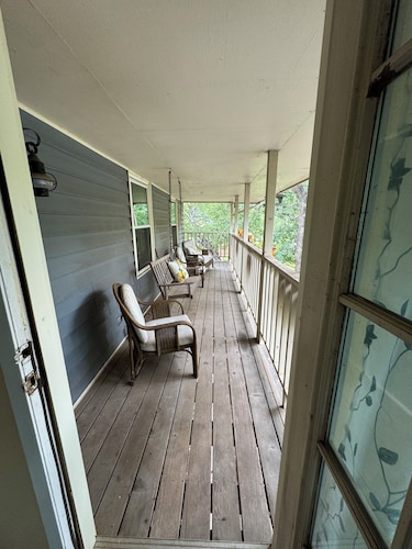 Brookdale Blue sleeps 8, nestled in lakeside community in Highland Village, TX