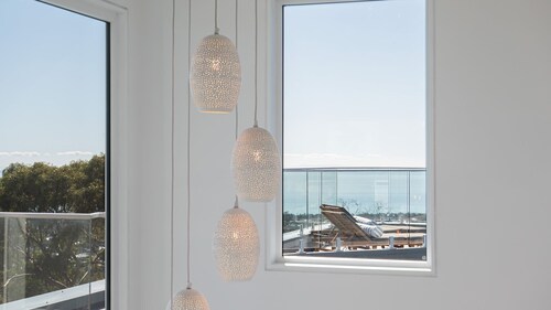 Horizons on Hove with Heated Spa