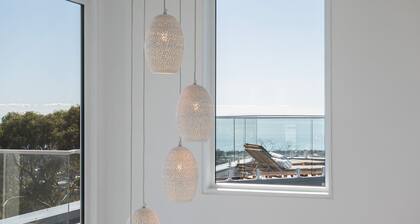 Horizons on Hove with Heated Spa