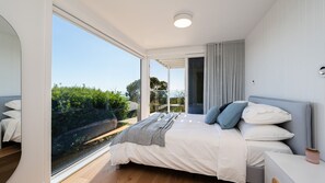 4 chambres, fer et planche à repasser, lit parapluie, Wi-Fi gratuit