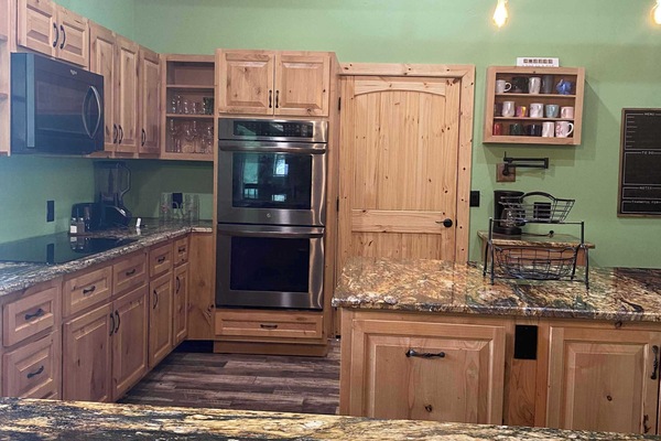 Micro-ondes, four, plaque de cuisson, lave-vaisselle