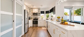 Modern Scottsdale Oasis Near Old Town–Pool, Waterfall, Glam Room & Putting Green