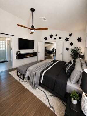 4 bedrooms, iron/ironing board, free WiFi, bed sheets