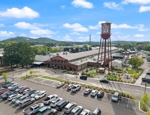 Exterior - Carters Court Cozy Hideaway (Franklin)