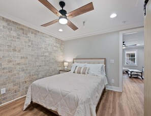 Condo, 1 Queen Bed, Patio, Garden View (Carters Court Cozy Hideaway) | 1 bedroom, individually decorated, individually furnished - Carters Court Cozy Hideaway (Franklin)