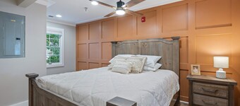 Carters Court Serene Suite