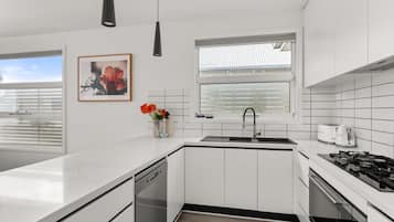 Fridge, microwave, oven, dishwasher