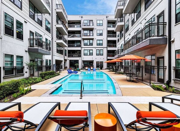 Pool - Luxury Retreat in MDR FREE Parking (Marina del Rey)