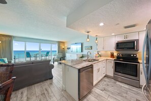 Fridge, microwave, oven, stovetop - Cozy Beachfront 1BR condo-Cabana Club 202 (Destin)
