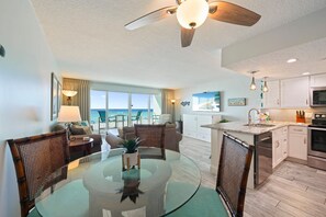 Interior - Cozy Beachfront 1BR condo-Cabana Club 202 (Destin)