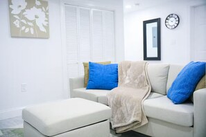 Interior - Boston 3BDR/2BA/10-min to Airport/ Free Parking (Revere)