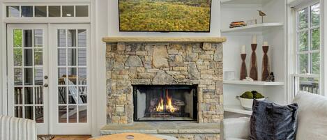 Smart-TV, Kamin
