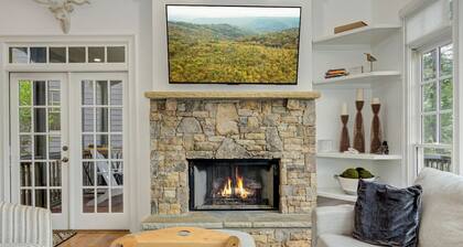 Hot Tub Downtime, Fireside Chats & Movie Nights Within 8,000-Acre Community - Mountain Grove Lodge