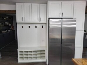 المنشأة من الداخل