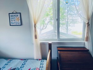 3 bedrooms, desk, iron/ironing board, free WiFi - Lakefront getaway on Fish Lake (Marcellus)