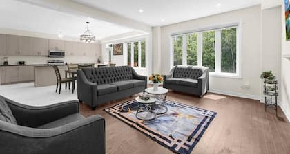 Heaven Beach House. 2 min Drive.