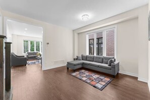 Smart TV, fireplace, music library