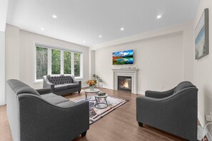 Smart TV, fireplace, music library