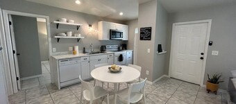 Tranquil 2 BR/ 2 BA condo in Rotonda West with screened lanai, and canal