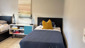 2 bedrooms, iron/ironing board, WiFi, bed sheets