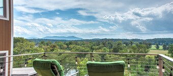 Magic Mountain: Magic mountain new west Asheville chalet