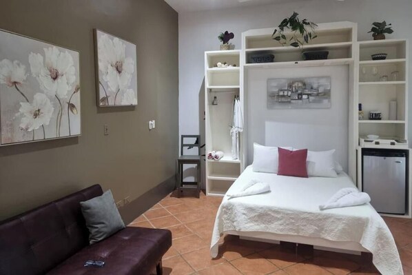 1 camera, ferro/asse da stiro, Wi-Fi gratuito, lenzuola