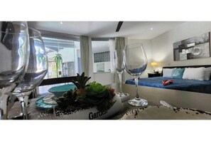 Interior - Suite 2 Hotel VOS - Superior Suite, Ocean View (Manuel Antonio)