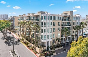 Exterior - Marina Dreamscape – Luxe 2BR Coastal Retreat (Marina del Rey)