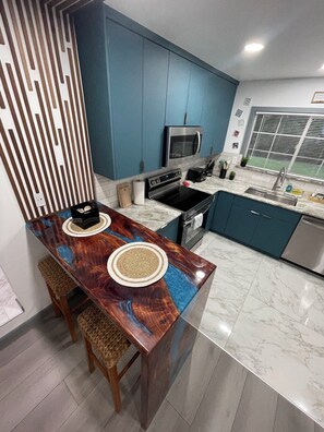 Fridge, microwave, oven, stovetop