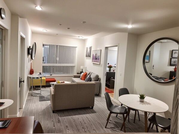 Interior - Cozy 1BR Suite with AC & WiFi โข Charming Los Angeles Stay (Los Angeles)