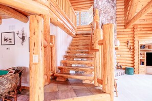 Interior - New! Bearadise ~ Summit Lodge (Big Bear Lake)