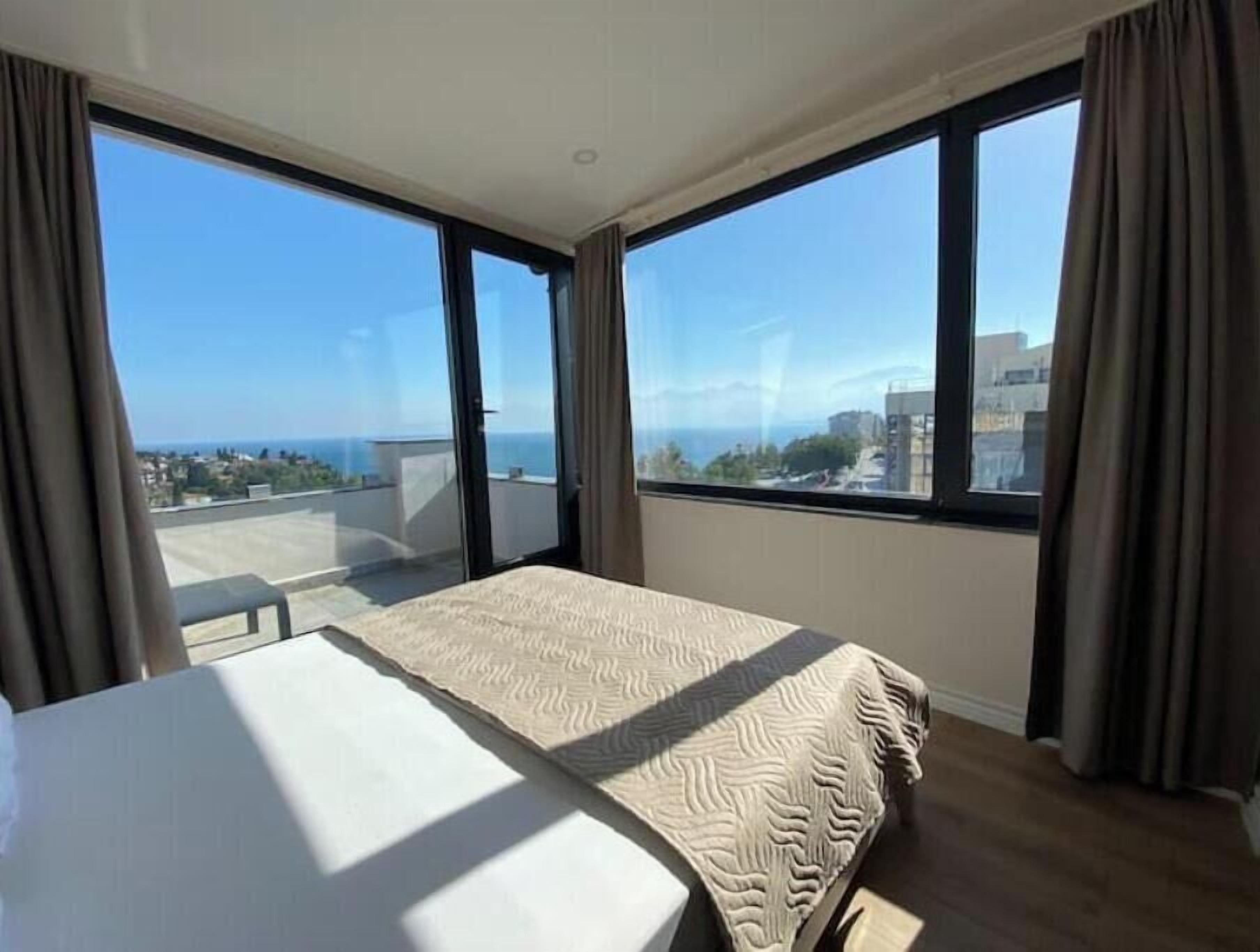 1 bedroom, internet, bed sheets