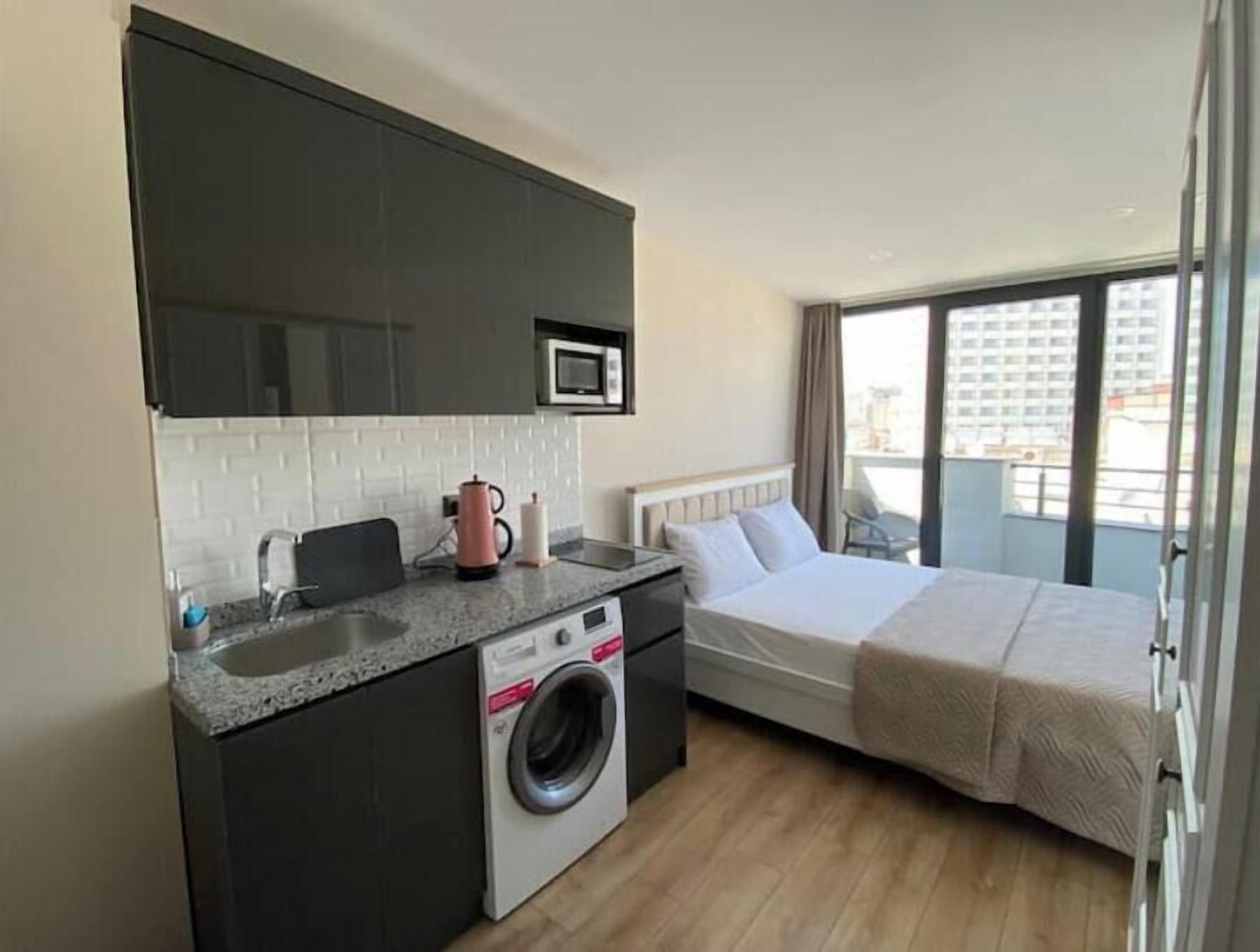 1 bedroom, internet, bed sheets