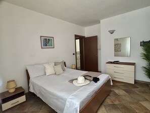 Bügeleisen/Bügelbrett, WLAN