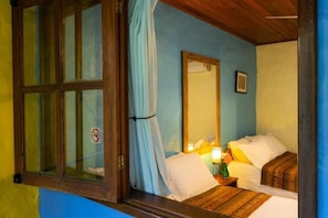 Family Quadruple Room, 2 Katil Kelamin (Double), Balcony, Garden View | Peti besi dalam bilik, langsir/tirai gelap terus, Wi-fi percuma 