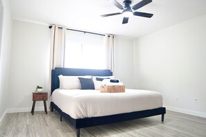 4 habitaciones, escritorio, tabla de planchar con plancha y wifi gratis