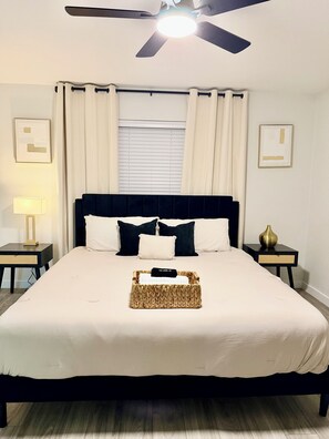 4 habitaciones, escritorio, tabla de planchar con plancha y wifi gratis 