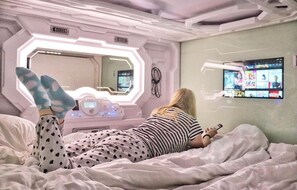 Felles sovesal, 1 soverom, terrasse, hageutsikt | 1 soverom