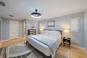 4 bedrooms, free WiFi, bed sheets