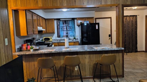 Tranquil 2-bedroom house with AC in Leesville