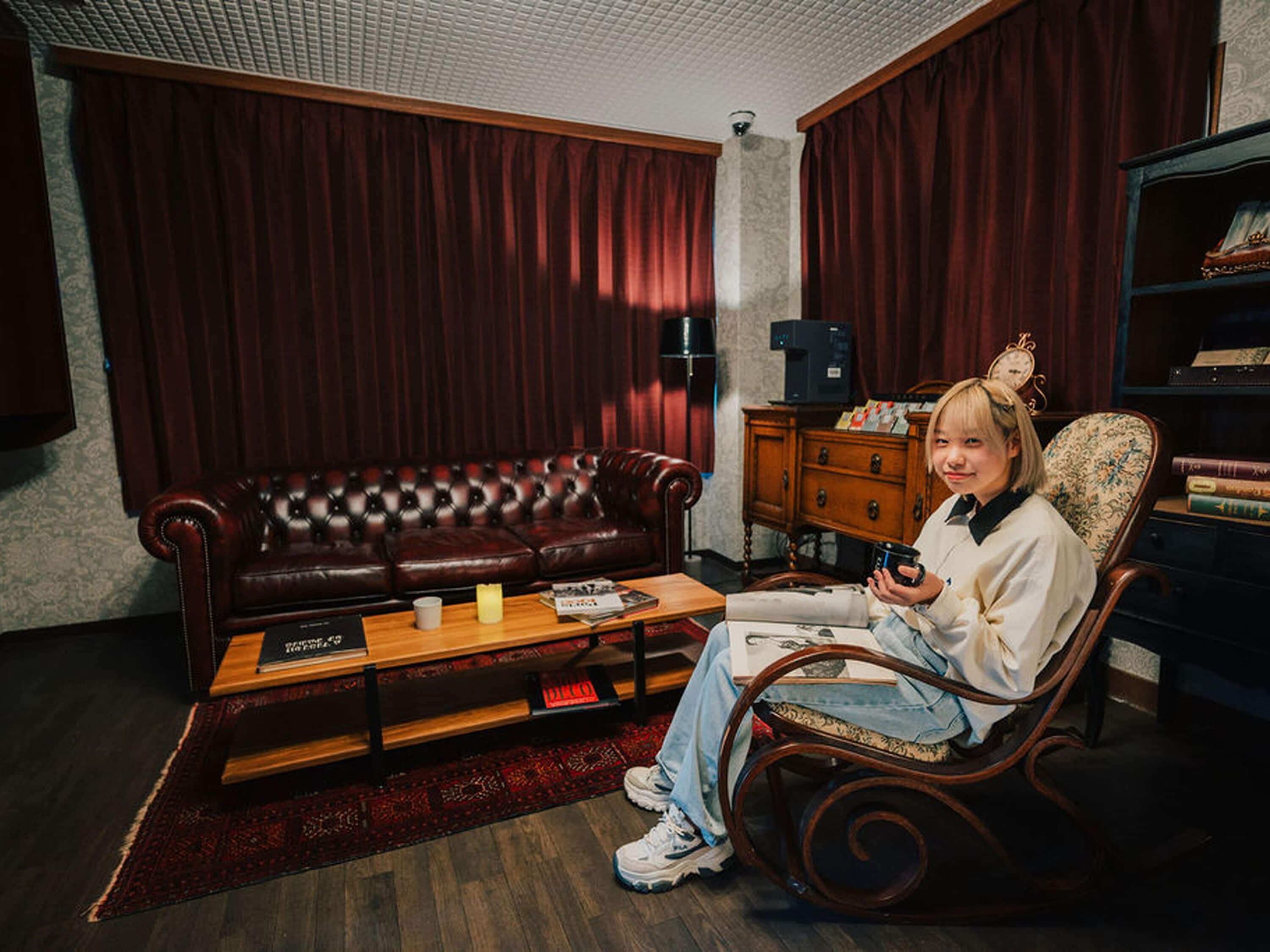 32-inch flat-screen TV with satellite channels