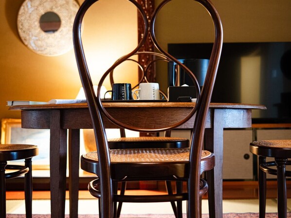 Habitación cuádruple | Servicios de la habitación