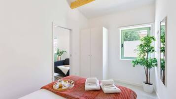 1 chambre, fer et planche à repasser, lit parapluie, Wi-Fi