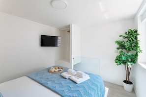 2 chambres, fer et planche à repasser, lit parapluie, Wi-Fi gratuit